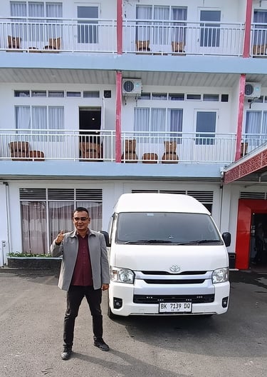 Sewa Mobil Hiace, Layanan terpercaya dan terbaik di Medan Sumatera Utara