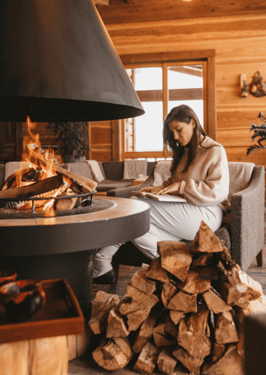 femme_chalet_voyage
