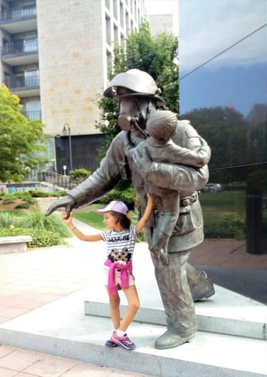 toronto-statua-vigile-del-fuoco