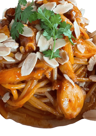 PÂTES SPAGHETTI PARÉS D'UNE CRÈME D'AMANDES TORRÉFIÉES, POULPE FONDANT ET AMANDES EFFILÉES, N'DUJA