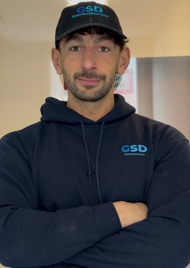 Yusuf von GSD Gebäudeservice aus Köln, Ansprechpartner für Unterhaltsreinigung, Büroreinigung und Hausmeisterservice
