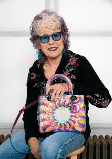 Judy Chicago (nascida Judith Sylvia Cohen, 20 de julho de 1939) é uma artista feminista, arte-educad