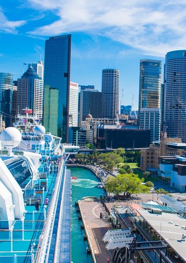 sydney skyline from cruise ship