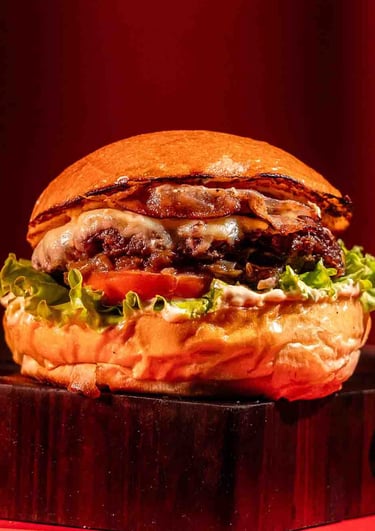 Hamburguesa La Mentirosa en Rustic la Tebaida Quindío