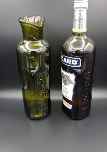 Objet en verre recyclé bouteille de ricard