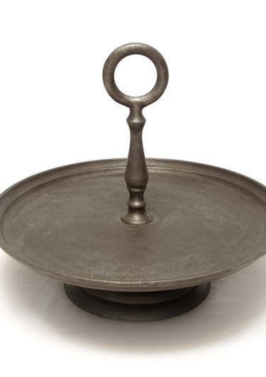 cake stand