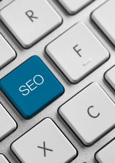 a blue button with the word seo on it