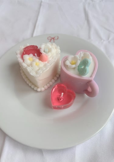 Herzförmige Kerzen im Kuchen-Design – kreativer Kerzen Workshop in Bern. Perfekt für Geburtstage, Ki