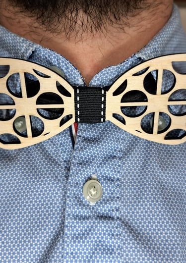 nœud papillon en bois 