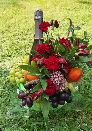 Egzotiška puokštė su vaisiasi. Panevėžyje