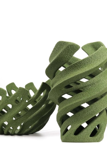 Vasos escultóricos da Coleção Monstera em verde musgo, impressos em 3D — TIDU HOME