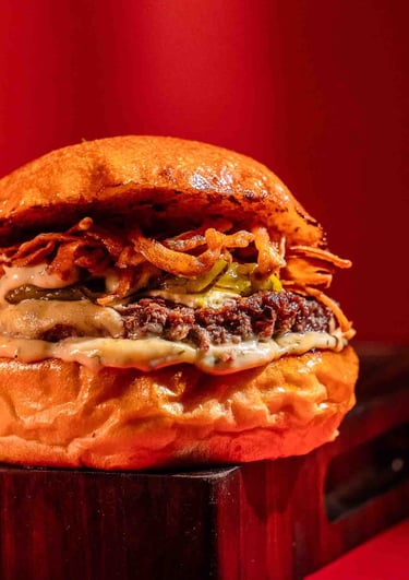 Hamburguesa La Mentirosa en Rustic la Tebaida Quindío