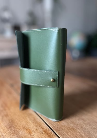 pochette de rangement pour cable en cuir de cactus 