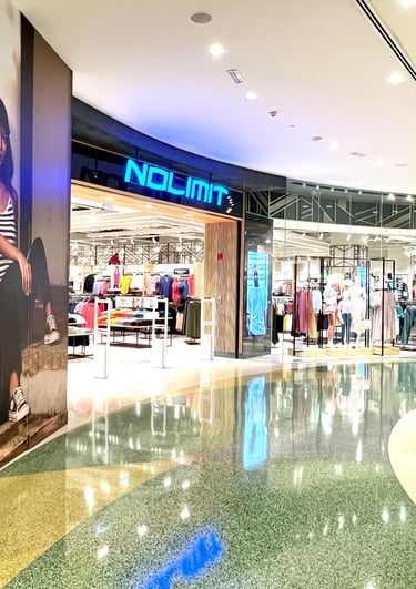 Retail Showroom Right Led 