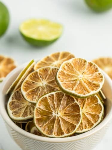 Lime slices dehydrated