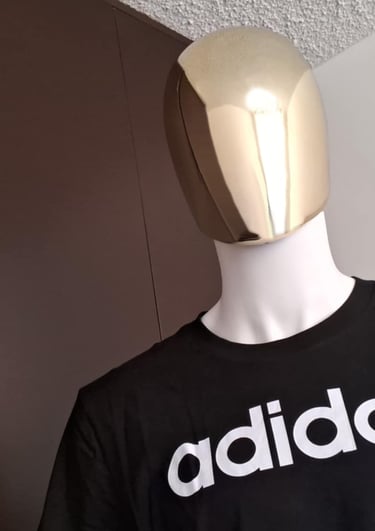 Maniquie siendo el modelo de nuestra pagina