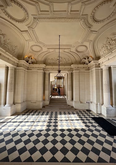 Eingang im Schloss Maisons