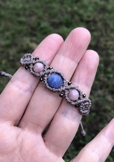 Web construction bracelet grey