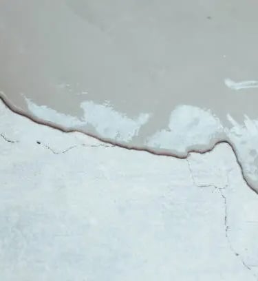 Tswanacrete Self-Leveling Screed — seamless, fast-setting cementitious screed for perfectly level floors in homes, offices.