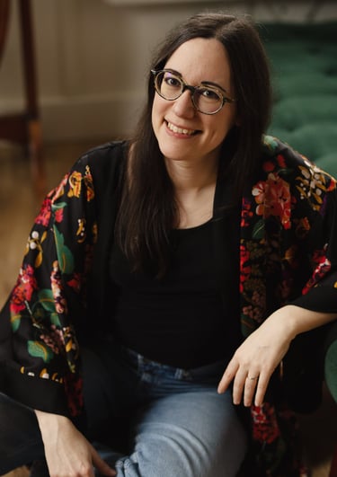 professional coach manef - Marie-Aurélie Nef sitting