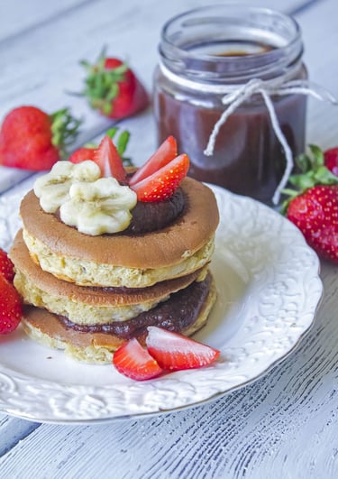 Des pancakes avec des fruits