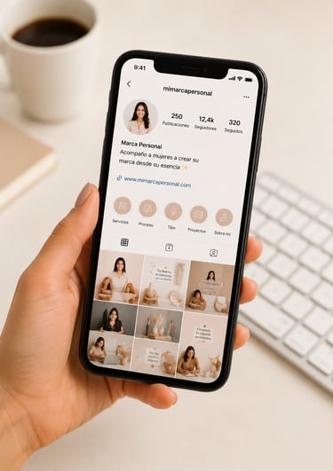 mockup celular webs mujeres emprendedoras 