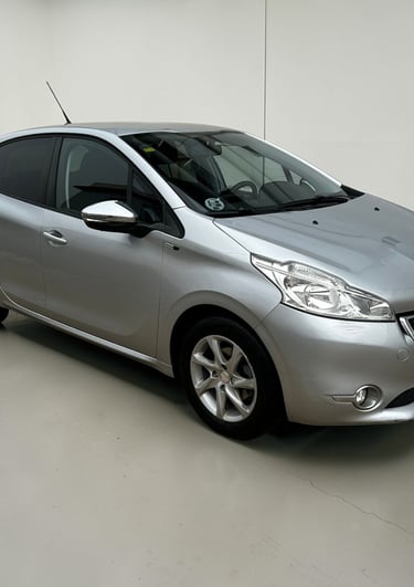 Peugeot 208 plata de ocasión revisado en Albacete Campollano