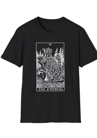 black and white the empress tarot t-shirt