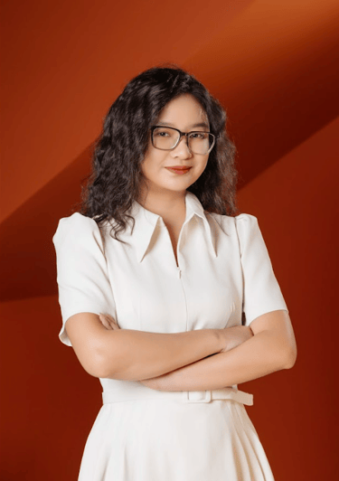 Phóng viên / BTV Phương Lâm giảng viên dạy giọng nói và giao tiếp