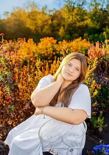 Elizabethtown PA Senior pictures at Country Joy Flowers by a Lancaster PA senior picture photographer
