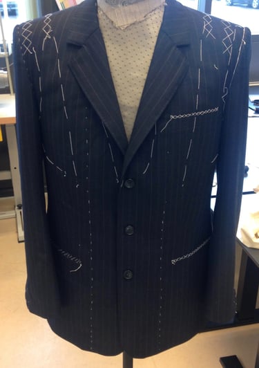 Skræddersyet herre habit i stribet uld