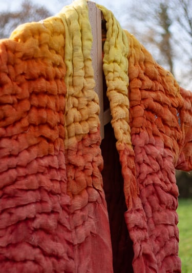 karine-nguyen-van-tham-mon père soleil levant, oeuvre textile, détail, teintures végétales