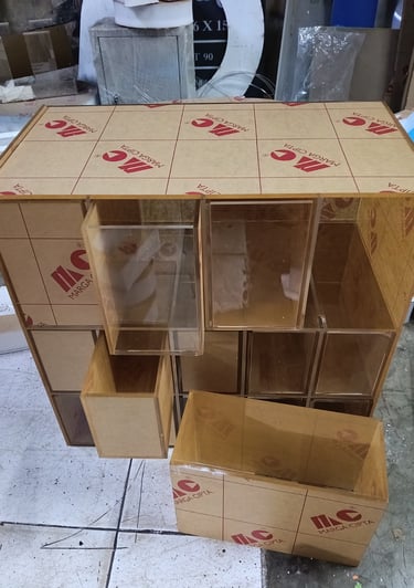 Akrilik display custom untuk laci obat rumah sakit, karya Angel Family Laser, Jabodetabek.
