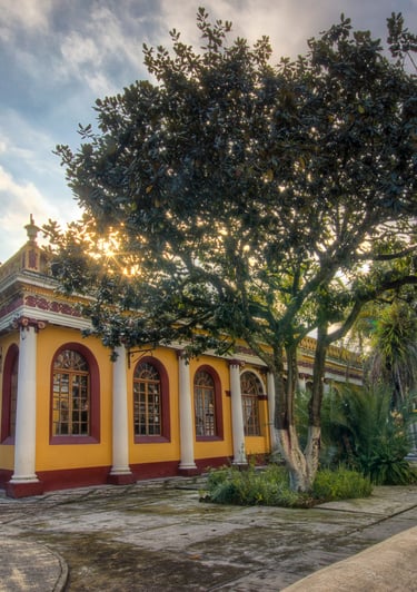 Casona Porfiriana Cafetaleria en Coatepec Pueblo Magico