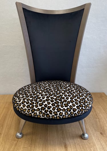 Refection fauteuil contemporain Roche Bobois par Kosy Atelier Tapissier tissu Feline Camengo et velours Froca