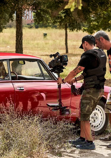 Jonathan Calero operating steadicam for a tv show