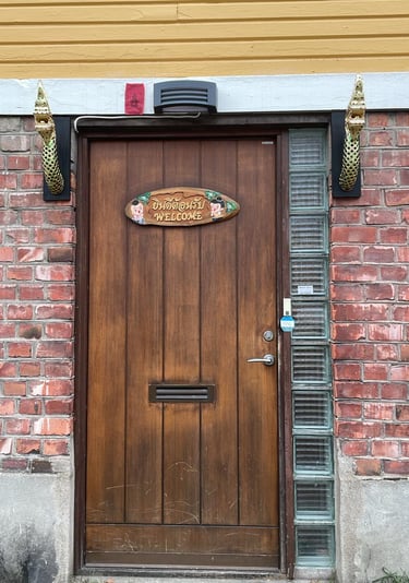 front door rung reang