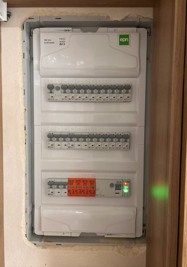 Gotowa tablica elektryczna z kontrolkami faz Trójmiasto