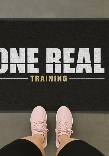 Felpudo calado con logo One Real para un gimnasio