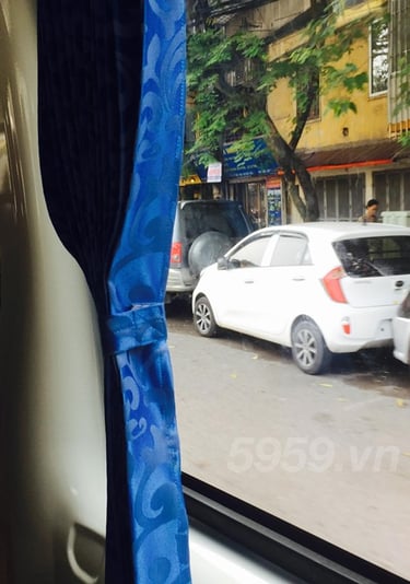 night airport transfer service at Noi Bai Airport 