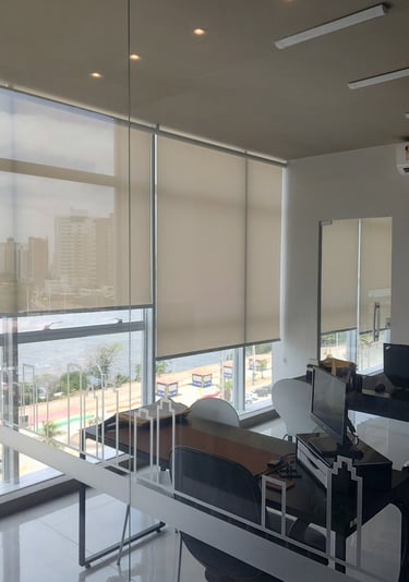 INSTALAÇÃO DE CORTINA MOTORIZADA