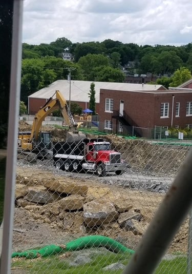 dump truck, excavator, hauling, excavation, excavating