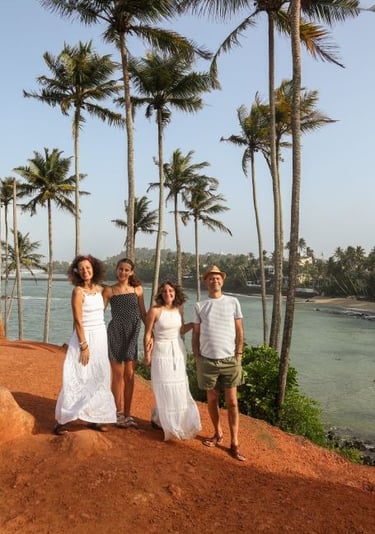 mirissa-coconut-tree-hill-travel2travel-family