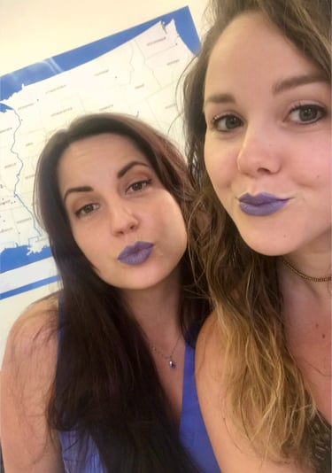 two women working on their consulting business