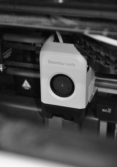 Photo de tête d’impression 3D prise dans l’atelier ALIKA Solutions