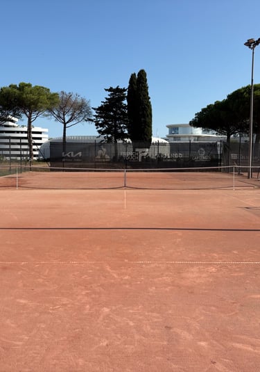 Grégoire Denis entrainement de tennis sur terre battue