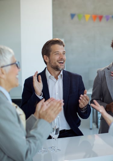 gens qui applaudissent