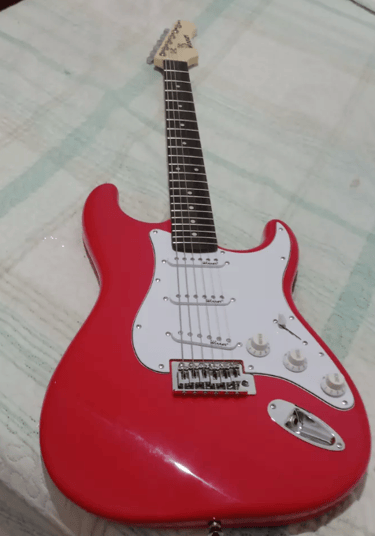 guitarra strato winner vermelha