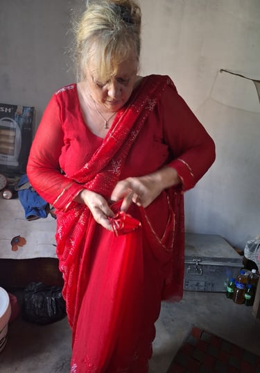 learning to wear a sari in Thakurdwara