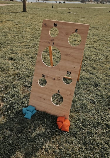 Skylamūšis žaidimas – žaidimų nuoma Klaipėdoje.